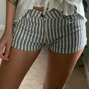 H&M blue and white striped shorts